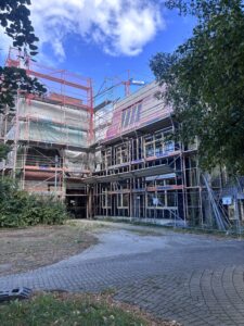 Rathaus Ehrenkirchen während der aktuellen Baumaßnahmen