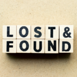 Lost & Found – Schriftzug als Symbolbild für Fundsachen