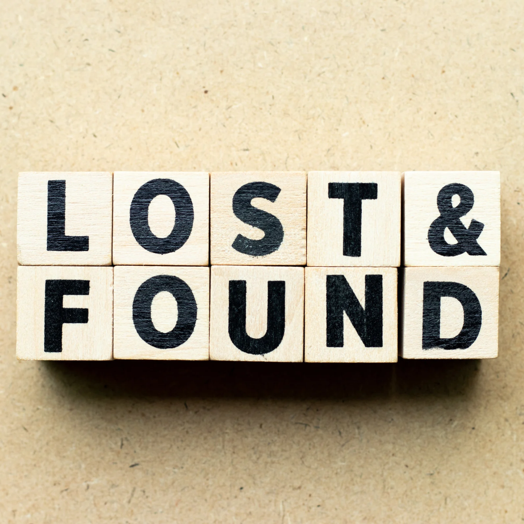 Lost & Found – Schriftzug als Symbolbild für Fundsachen